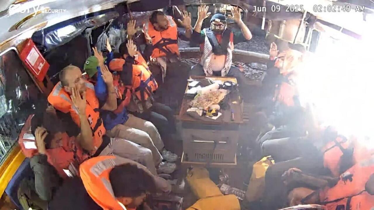 Interceptada en su totalidad, la Global Sumud Flotilla espera ser liberada