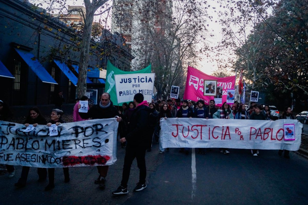 La Plata marchó por justicia a un mes del crimen de Pablo Mieres