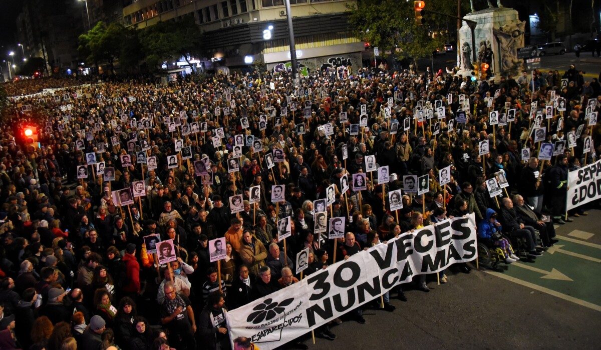 Marcha del silencio en Uruguay: Miles + 197