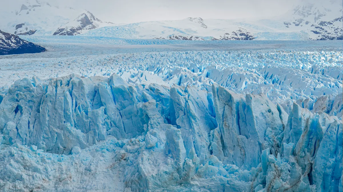 Reflexiones sobre los significados y el impacto que implica la modificación de la ley de presupuestos para mínimos para la protección de glaciares